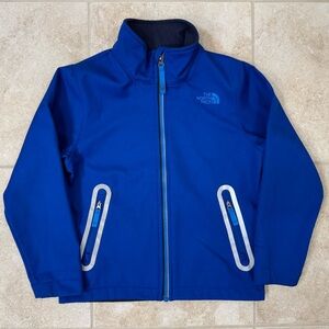 The North Face Boy's Apex Bionic Softshell
Size: Small (7/8)
Color: Blue